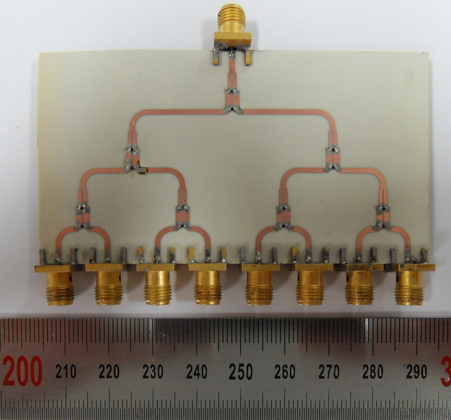 8-Way Power Divider @ 9.8GHz