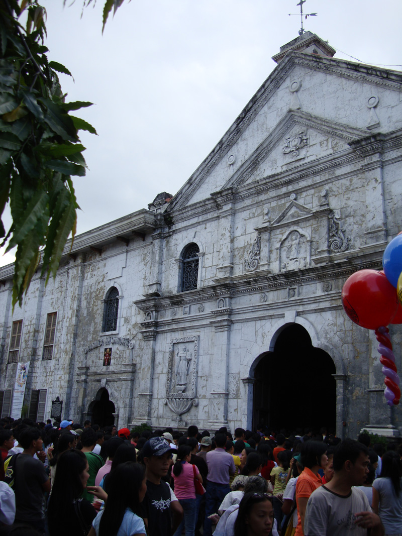 There were full of people